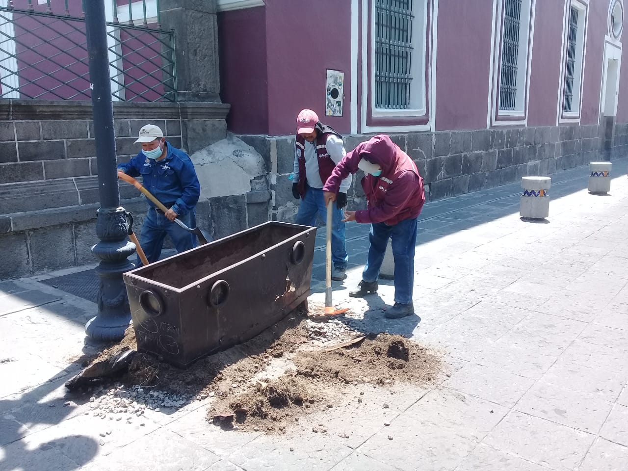 Continúa Ayuntamiento de Puebla con labores de mejora de imagen urbana del Centro Histórico
