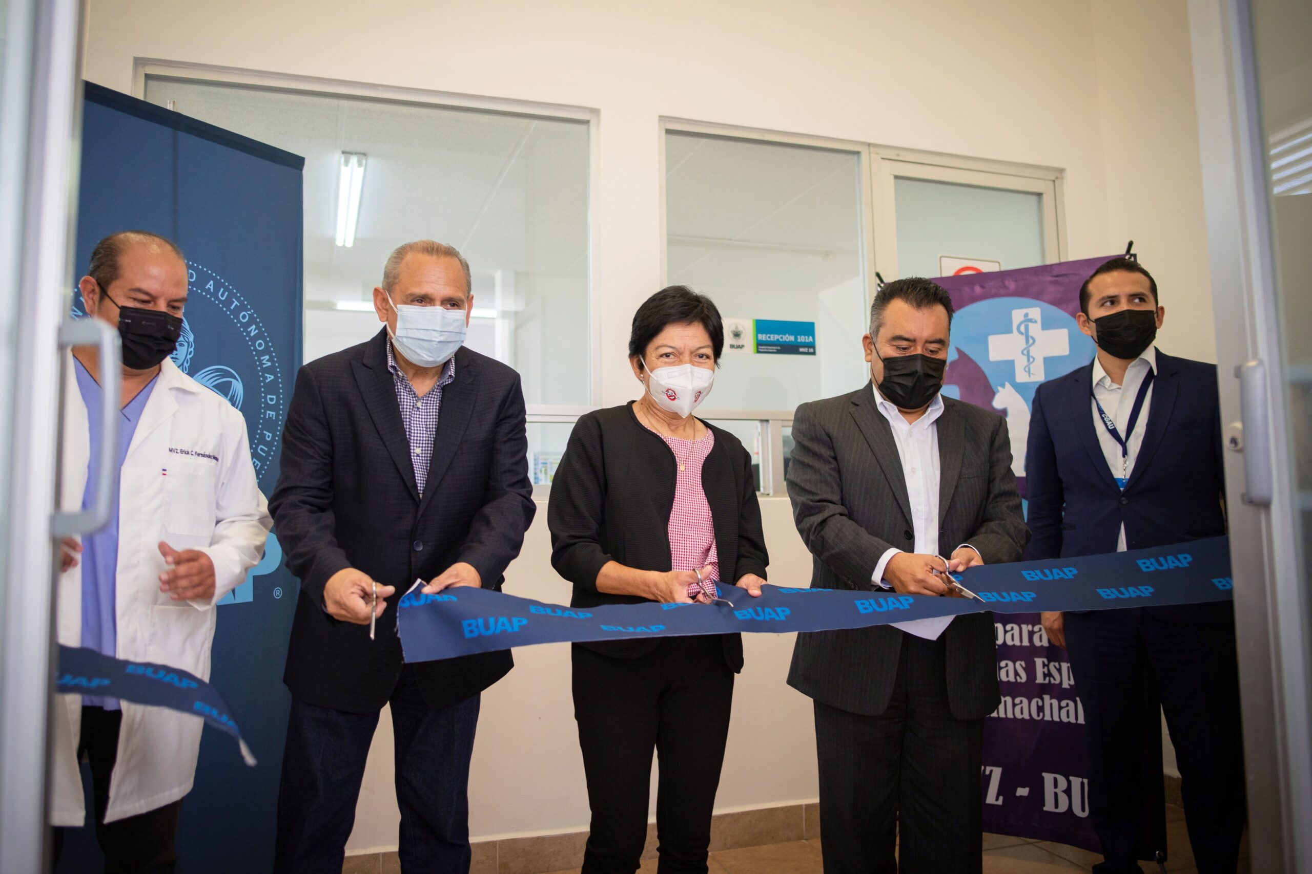 Inaugura la Rectora Lilia Cedillo Hospital de Pequeñas Especies en Tecamachalco￼