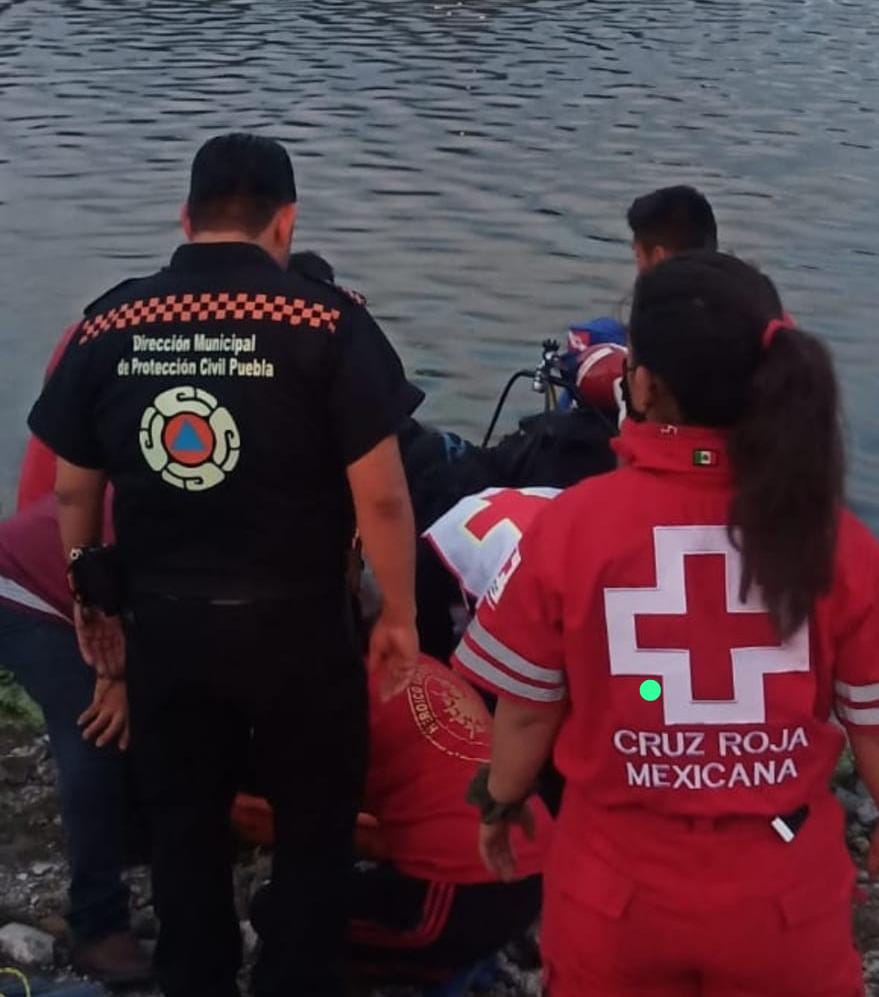 Rescatan cadáveres de adolescentes que cayeron por accidente a la Laguna de Valsequillo