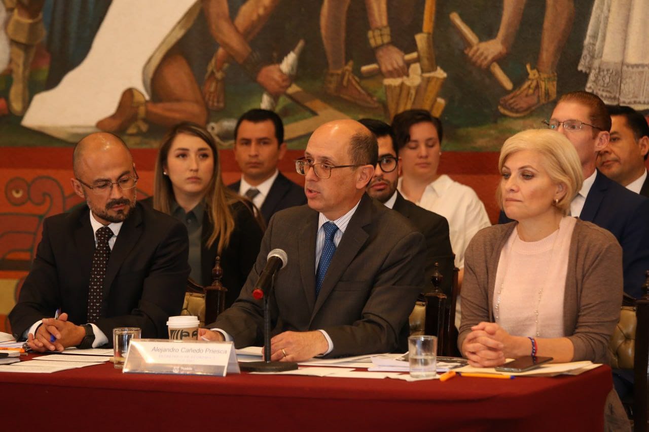 Presenta Alejandro Cañedo su primer informe de actividades como Secretario de Economía y Turismo 