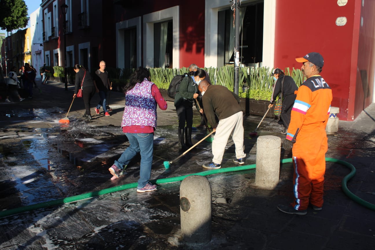 Se suman ciudadanía y Ayuntamiento para limpiar el Corredor Turístico de Los Sapos y el Carolino