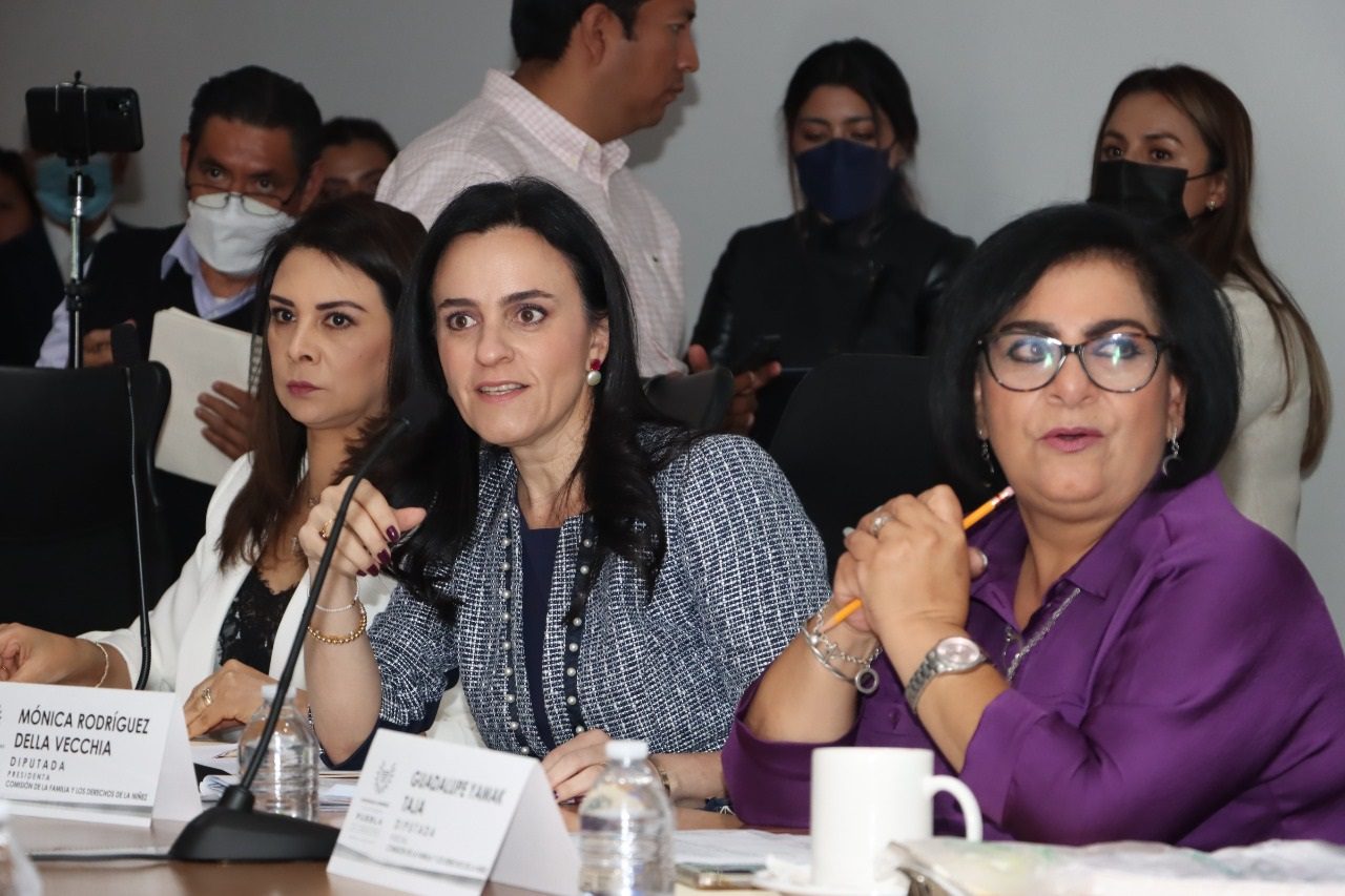 Comisión del Congreso aprueba dictamen para que autoridades orienten políticas contra el castigo corporal y humillante