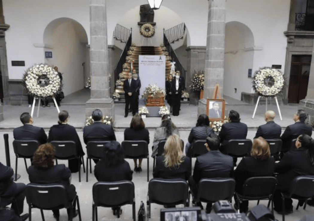 Rinden poderes Legislativo y Judicial de Puebla homenaje al gobernador Miguel Barbosa Huerta