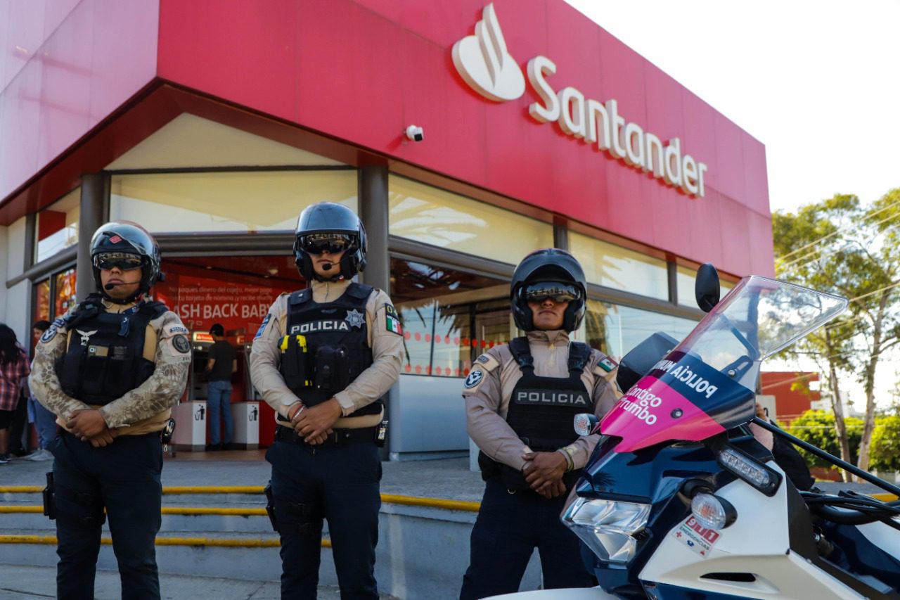 Mantiene Policía Municipal servicio de acompañamiento bancario durante la temporada decembrina