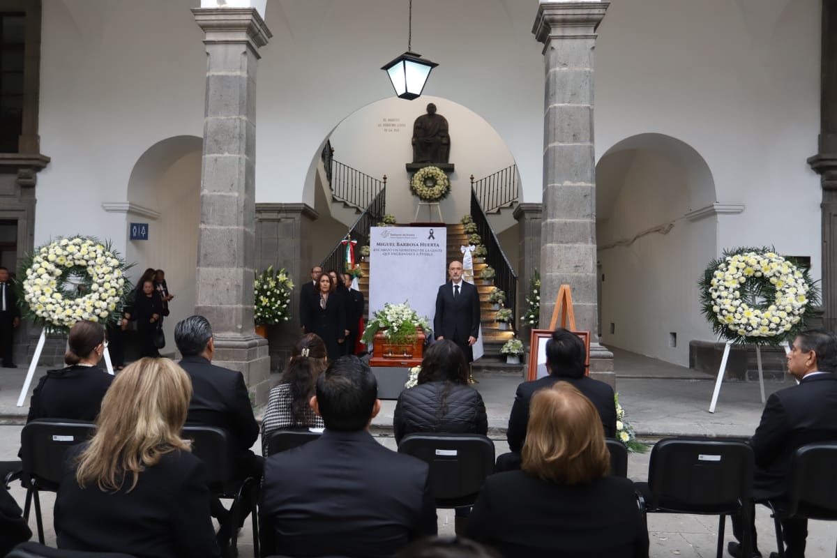 Rinde Poder Judicial de Puebla homenaje luctuoso a MBH