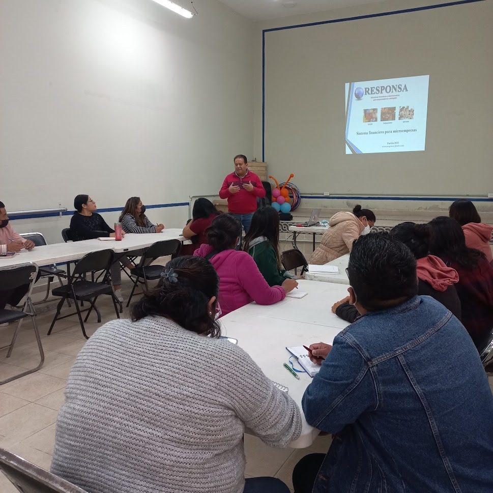 Capacita Ayuntamiento de Puebla a emprendedores de San Jerónimo Caleras