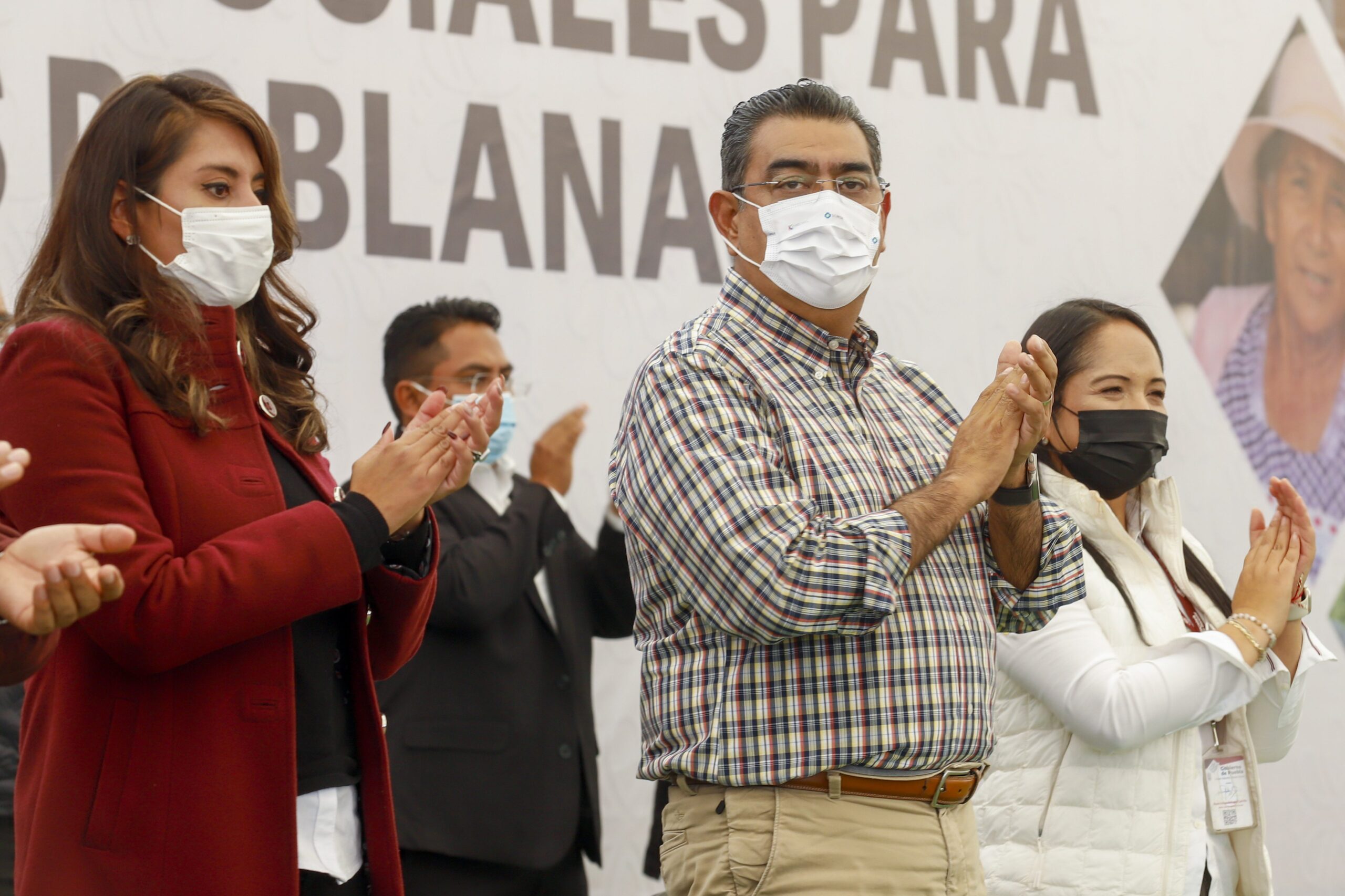 Preside Sergio Salomón Céspedes entrega de apoyos para el bienestar en Huejotzingo