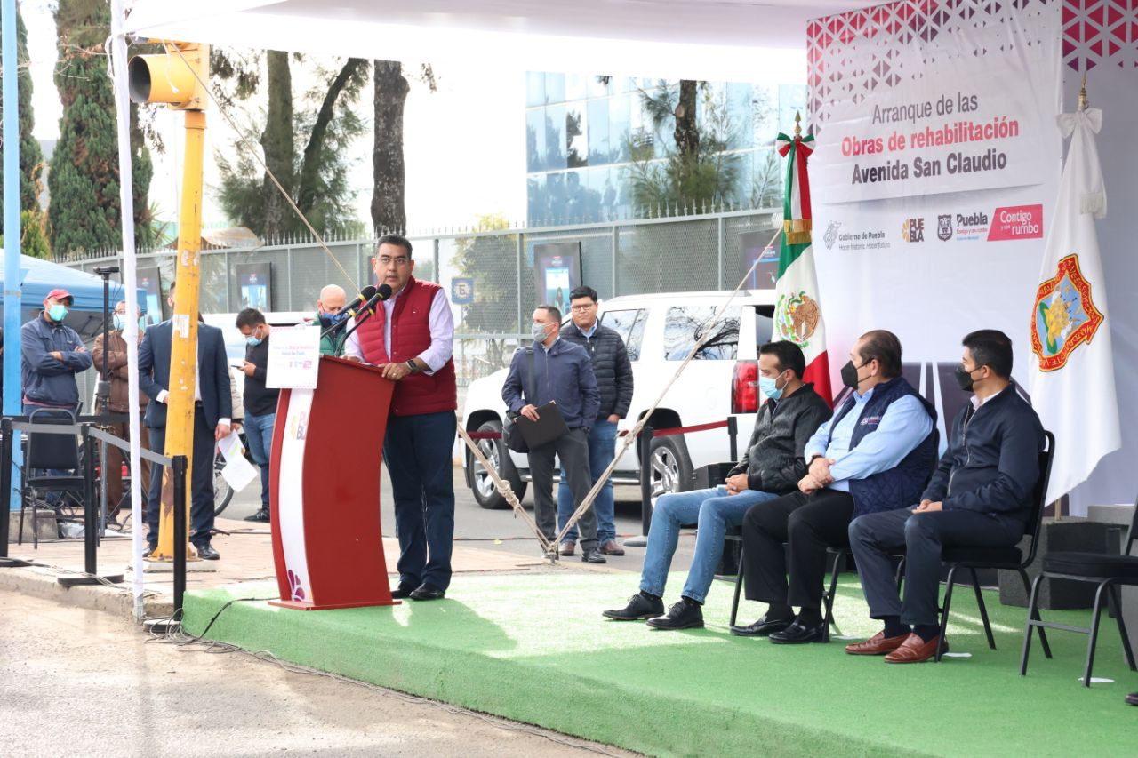 Va Ayuntamiento de Puebla por rehabilitación vial de Avenida San Claudio