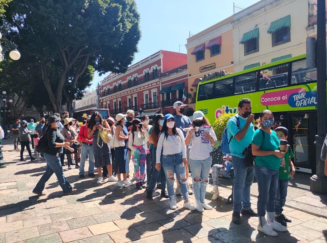 Reconoce Ayuntamiento de Puebla labor de guías de turismo