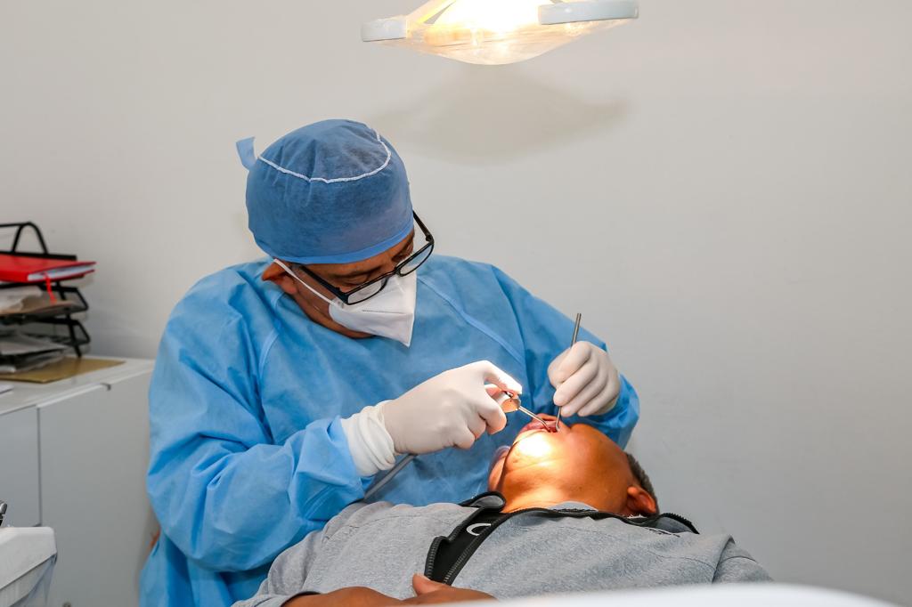 Brinda SMDIF servicios de salud dental a bajo costo