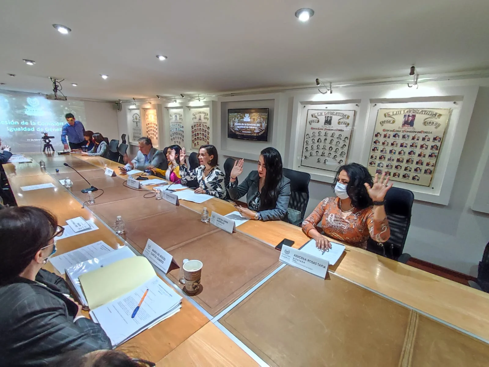 <strong>Avalan en Comisión Iniciativa para promover la corresponsabilidad entre mujeres y hombres en actividades de cuidado</strong>