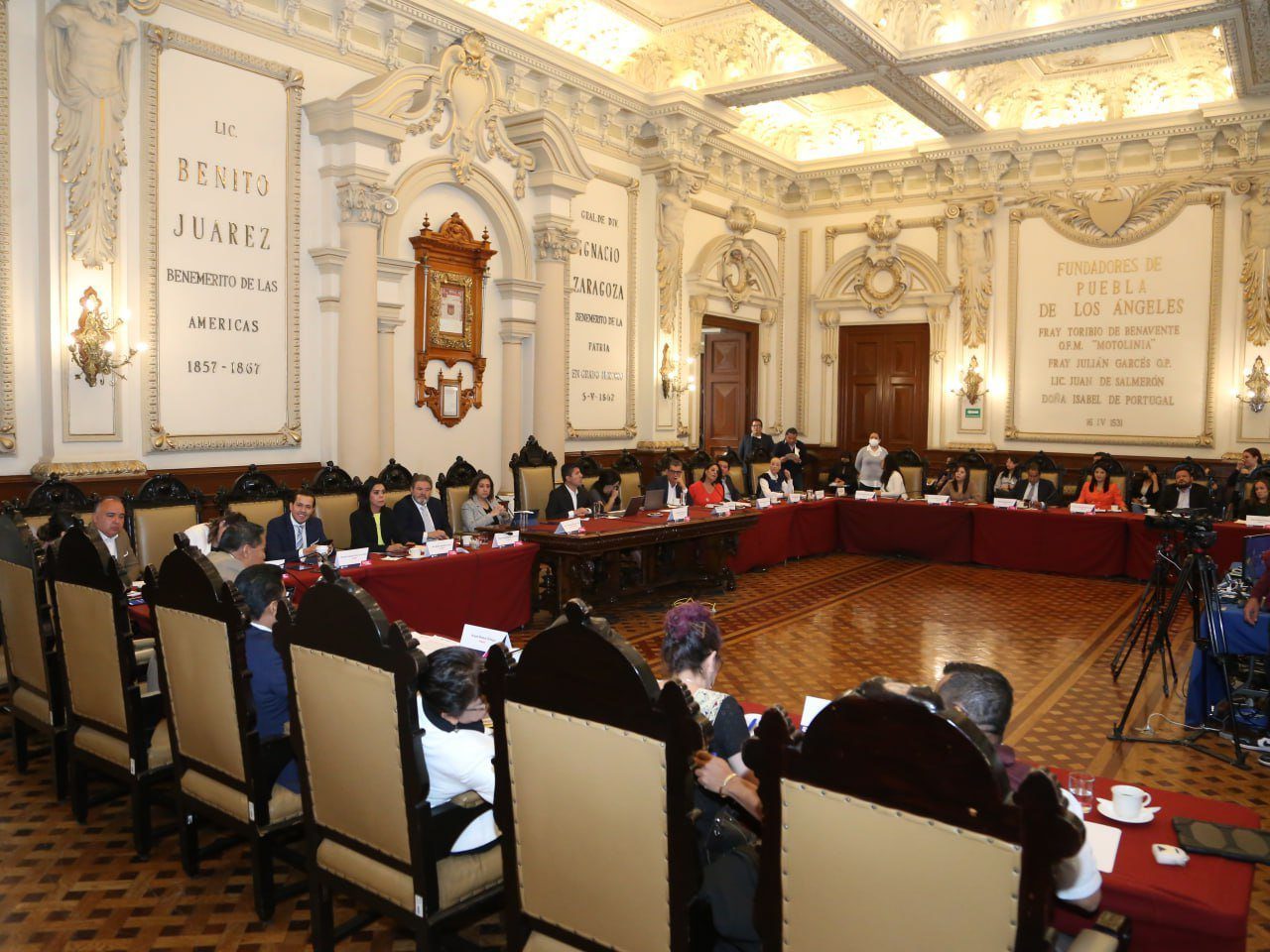 Obras y servicios, prioridad en el gasto público en la capital