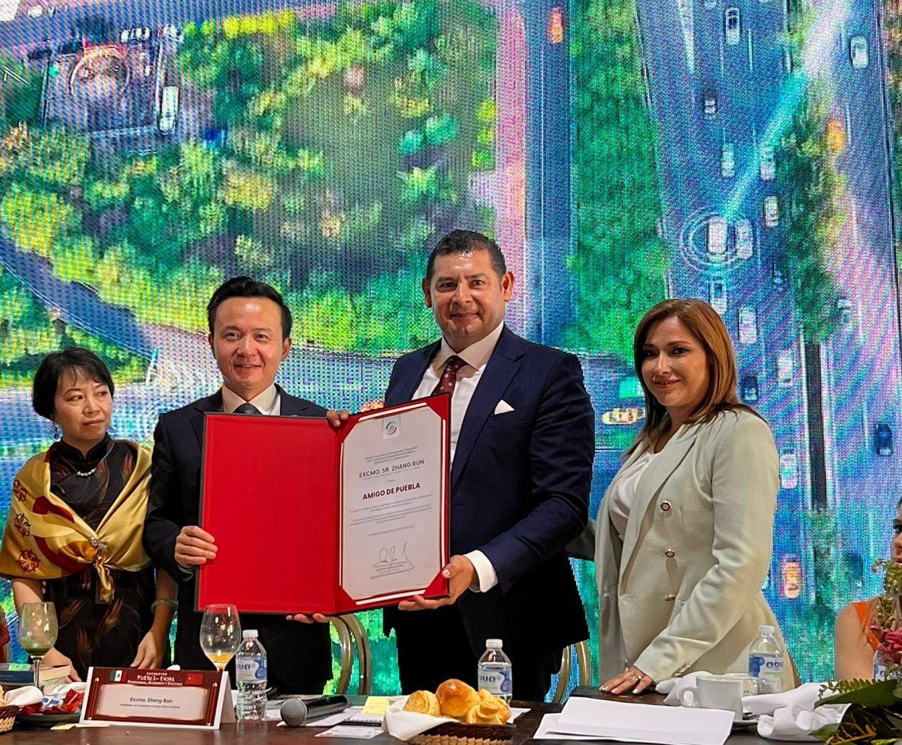 Fortalece Alejandro Armenta relaciones entre Puebla, Alemania y China, en favor de la economía