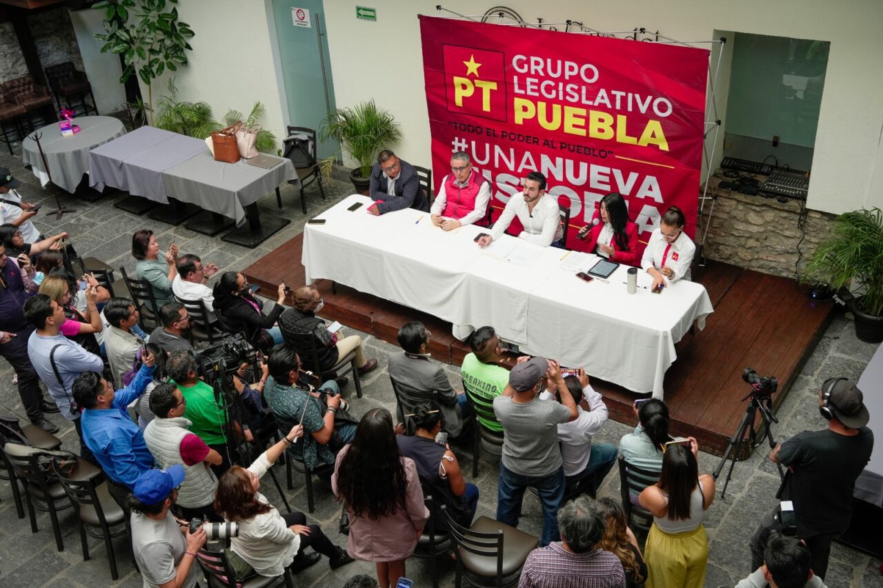 Refrenda Grupo Legislativo del PT unión y trabajo en favor de Puebla