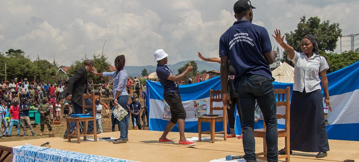 La discriminación racial en Estados Unidos impregna todos los contactos con la Policía, a veces desde la escuela 
