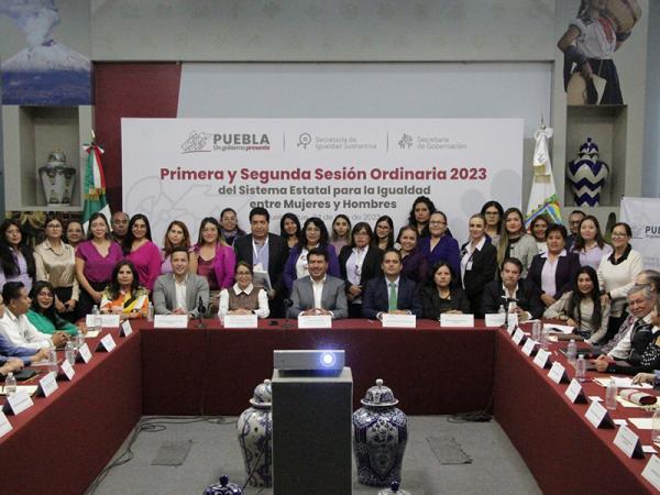Realiza gobierno de Puebla primera y segunda sesión por la igualdad entre hombres y mujeres