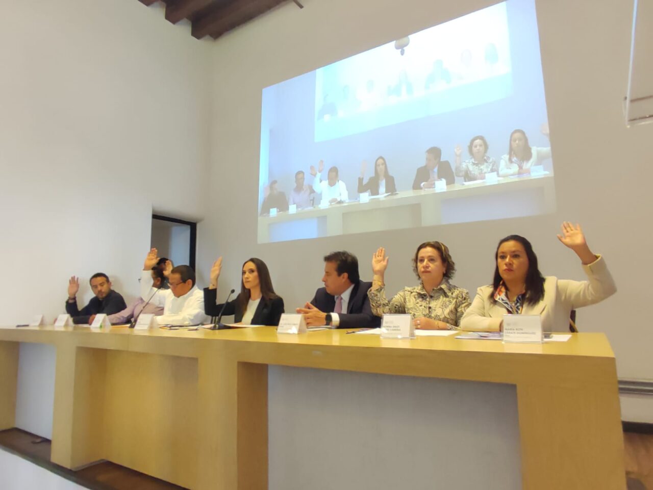 Ante Comisión del Congreso, titular de la CDH Puebla rinde informe semestral de actividades