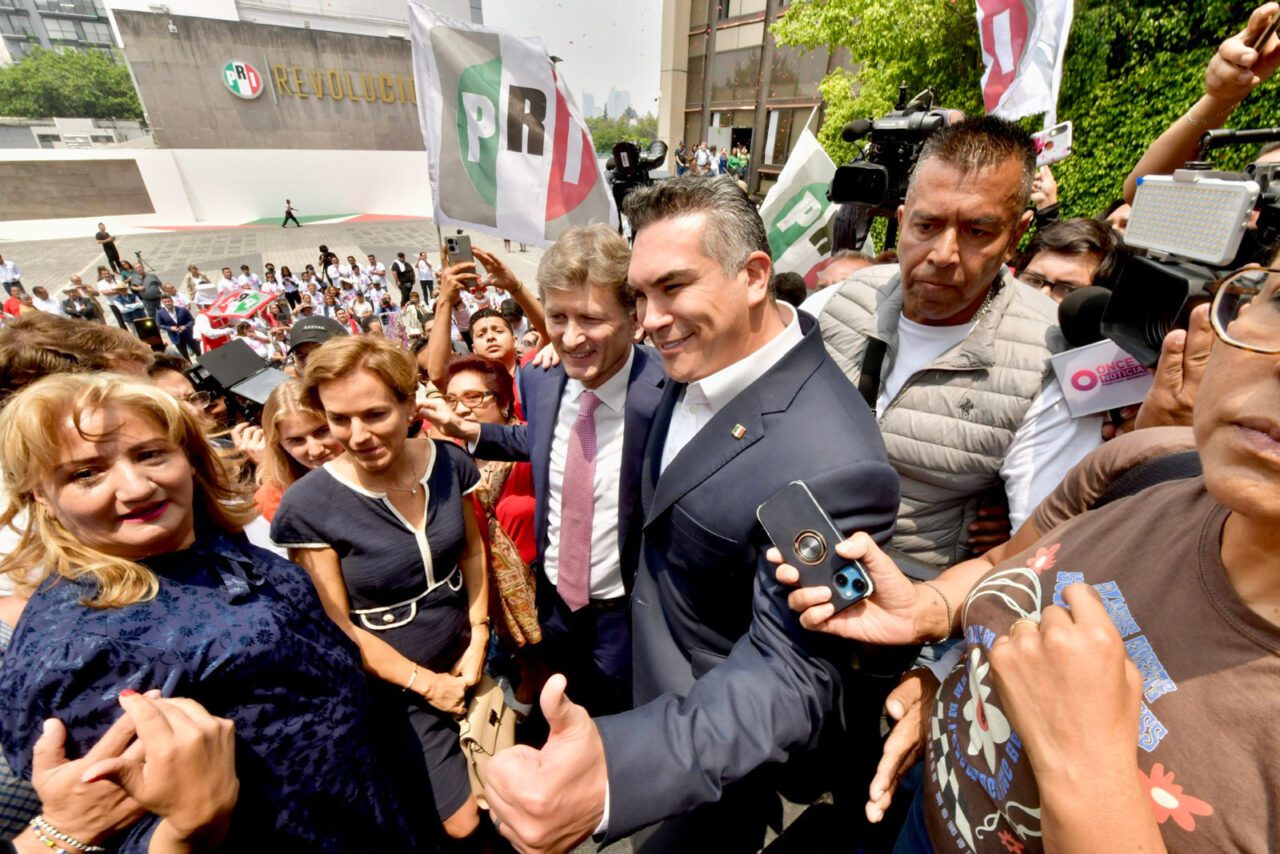 El proyecto que dará certidumbre a México se trabaja de la mano de la sociedad: Alejandro Moreno