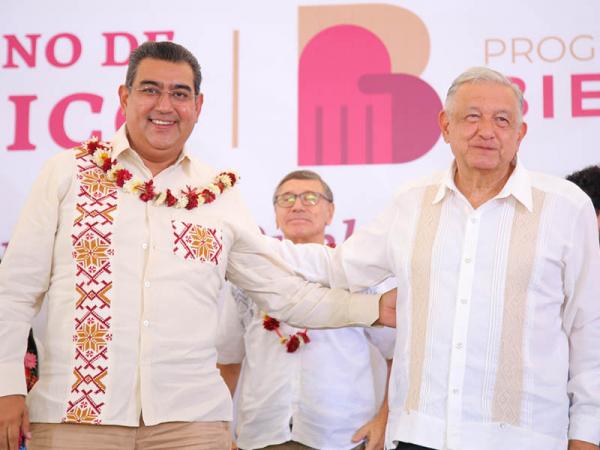 “Vamos a seguir apoyando a Puebla y al gobernador Sergio Salomón”: AMLO