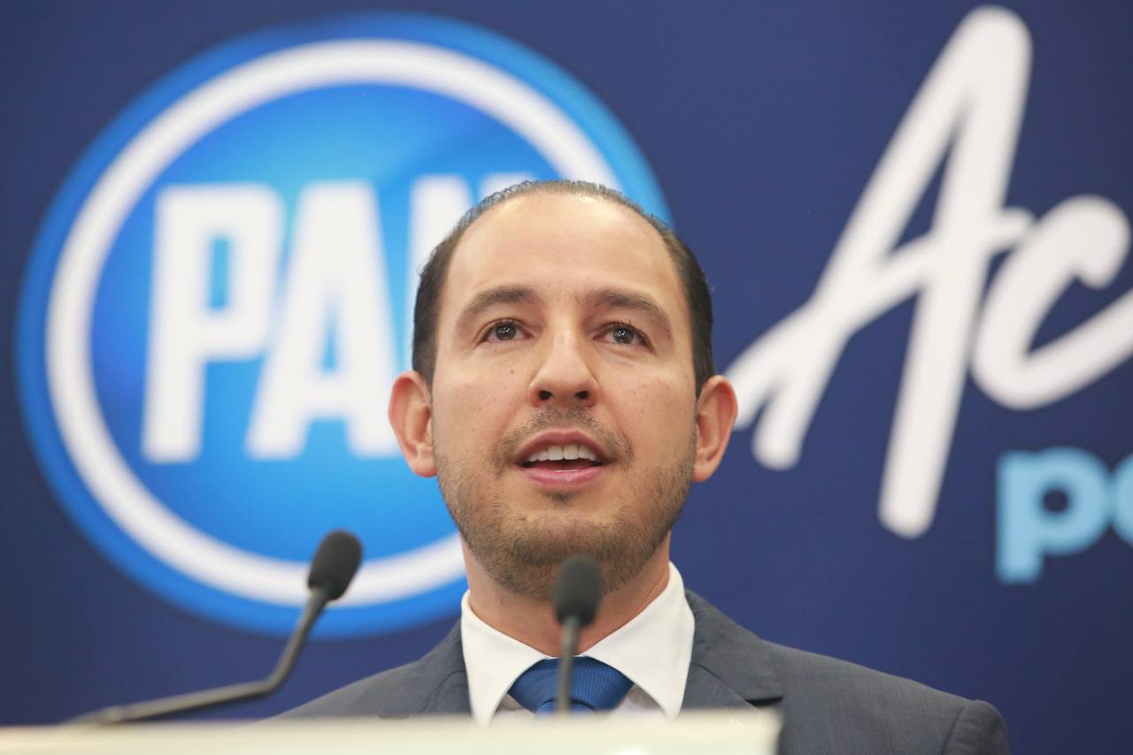 López Obrador debería aprender del PAN cómo disminuir la pobreza, su régimen les da con una mano, pero les quita con la otra: Marko Cortés