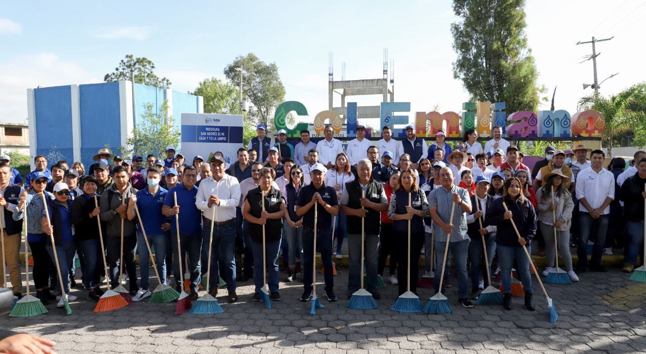 Llama Mundo Tlatehui a mantener limpio el municipio y a la tenencia responsable de mascotas