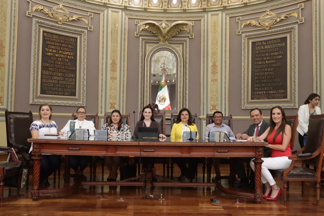 Presentan en el Congreso del Estado iniciativa para denunciar el abandono de adultos mayores 