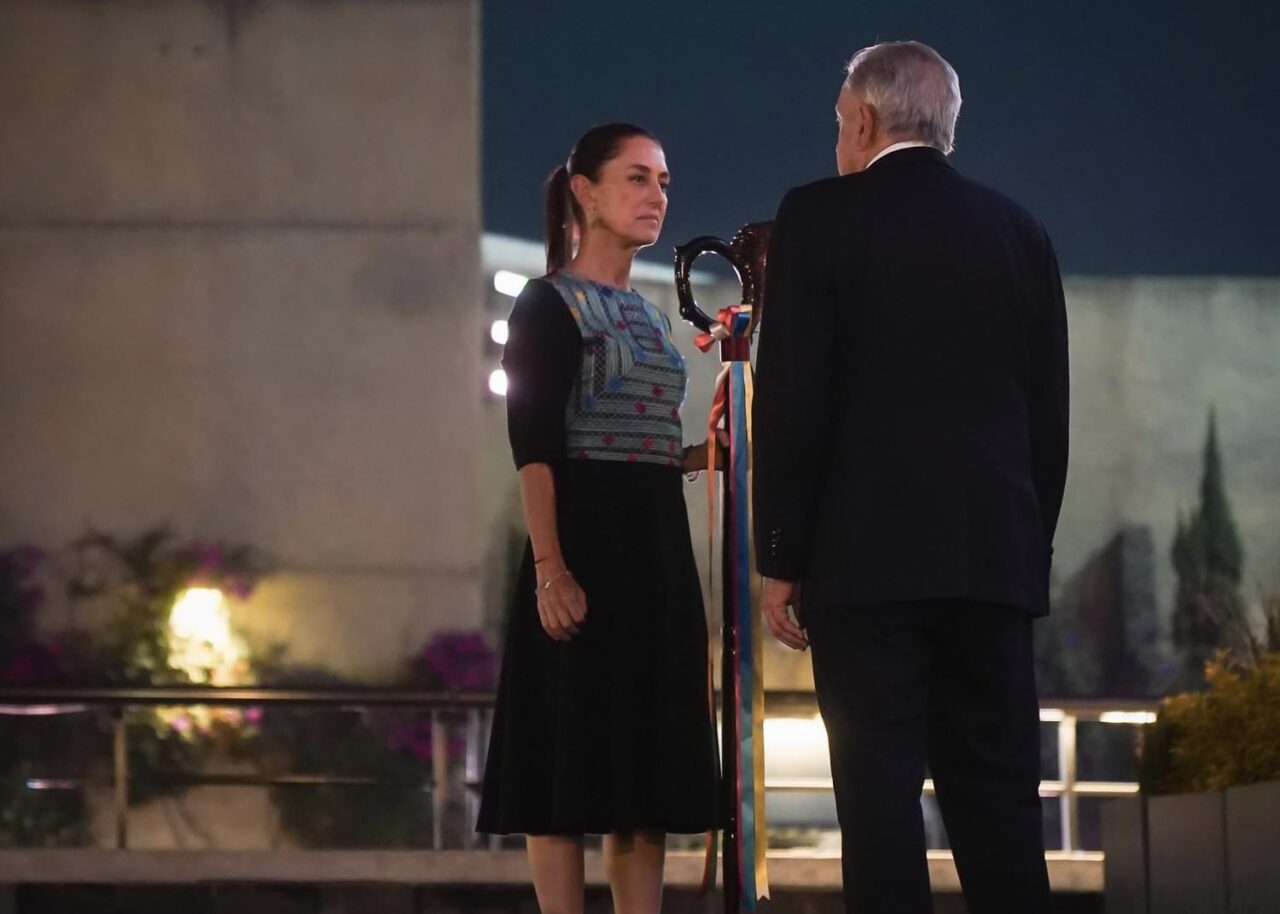 Felicita Julio Miguel Huerta a Claudia Sheinbaum por recibir de AMLO el Bastón de Mando