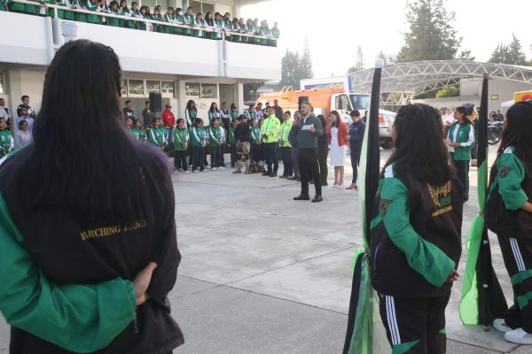 Se fortalece proximidad social policial con actividades lúdicas en el Bachillerato del BINE
