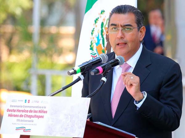 En homenaje a Niños Héroes, Sergio Salomón llama a población a defender valores y compromiso de vivir en paz
