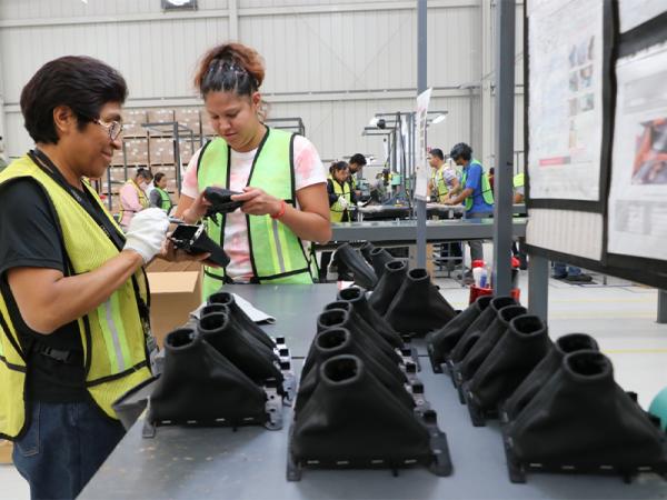 Puebla, primer lugar en crecimiento de ventas de industrias manufactureras de exportación: Economía