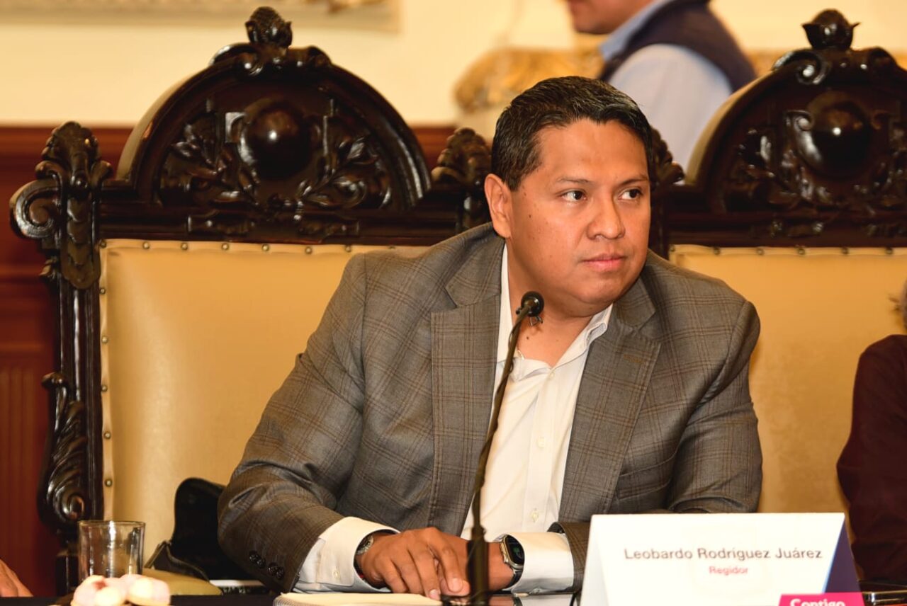 Programa parquímetros debe estar sujeto a revisión constante: Leobardo Rodríguez Juárez