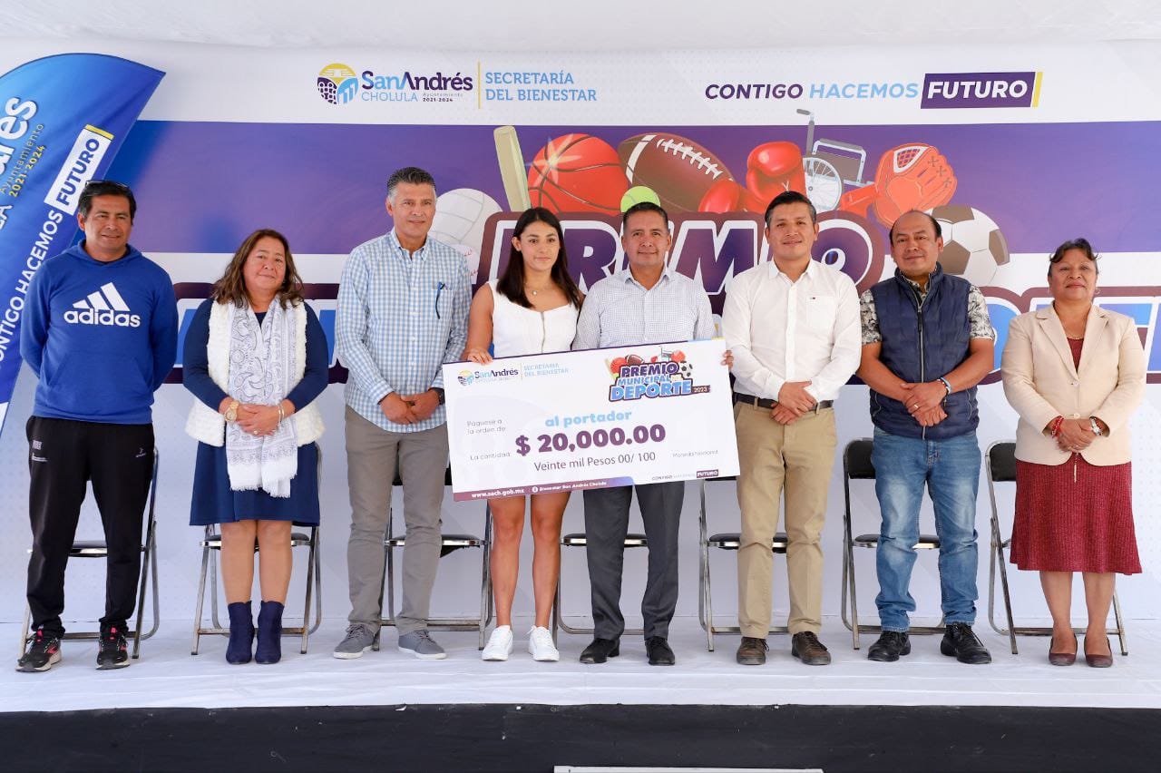 Entrega Mundo Tlatehui premio municipal del deporte a atletas destacados de San Andrés Cholula
