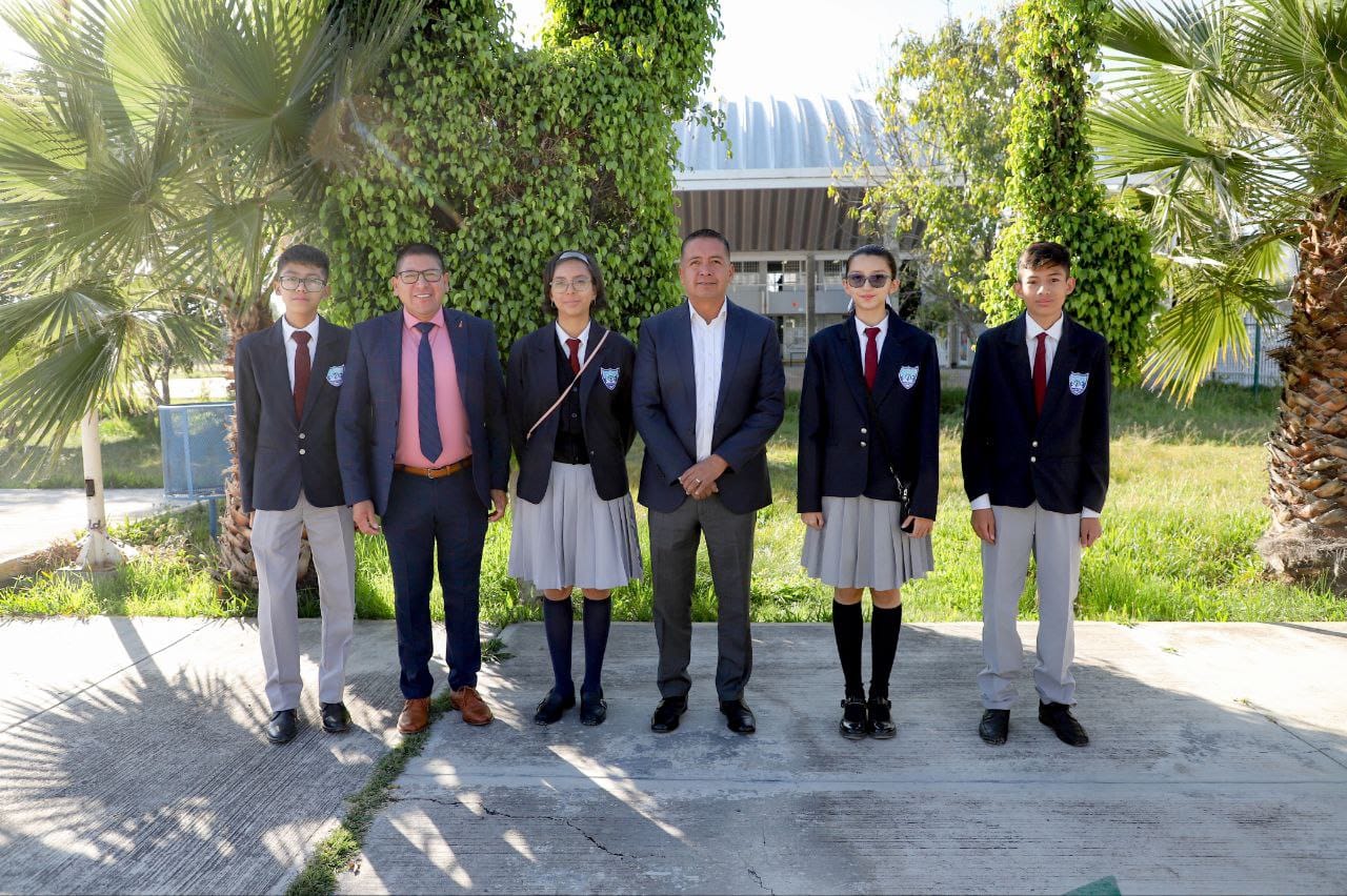 Encabeza Mundo Tlatehui ceremonia cívica en San Andrés Cholula correspondiente a noviembre