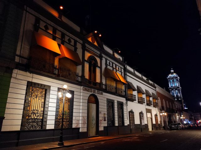 Congreso del Estado se ilumina de naranja por el Día Internacional de la Eliminación de la Violencia contra las Mujeres 