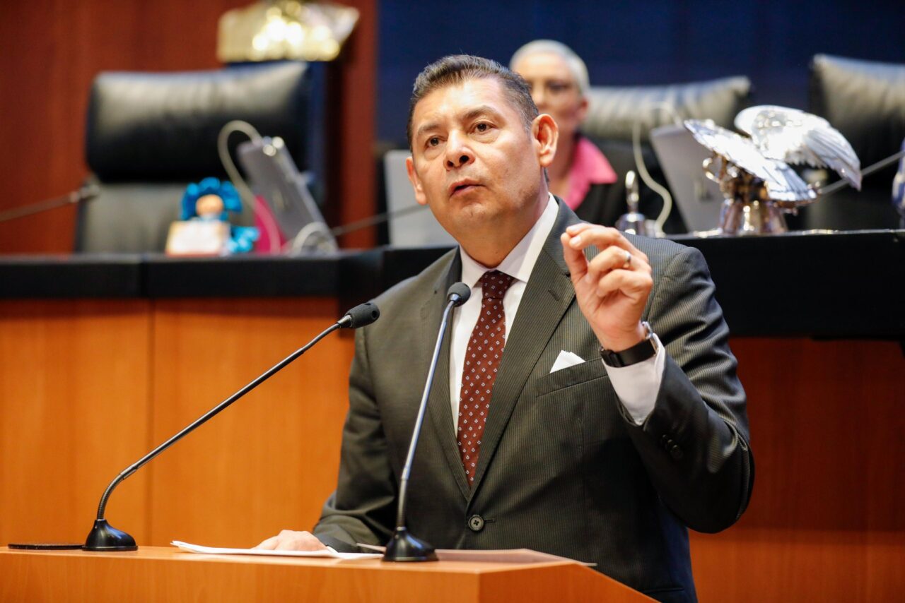 Alejandro Armenta lidera en la encuesta para la gubernatura en Puebla