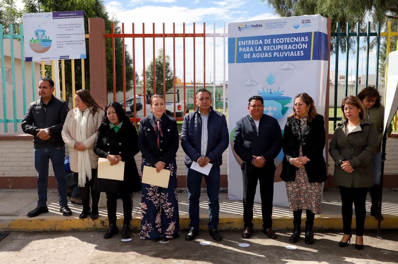 Pone en marcha Mundo Tlatehui ecotecnias para recuperación de aguas pluviales en San Rafael Comac