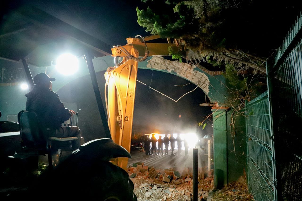 EN ORDEN Y CIVILIDAD, EJECUTA AYUNTAMIENTO DE SAN ANDRÉS CHOLULA RETIRO DE REJA EN COLONIA LA CONCEPCIÓN ZAVALETA
