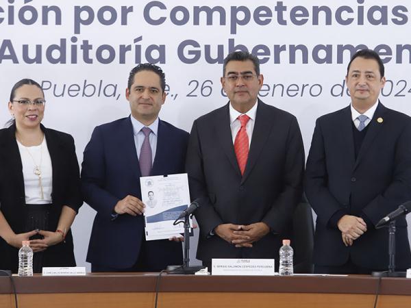 Con capacitación de funcionarios, gobierno de Puebla fortalece transparencia y quehacer gubernamental