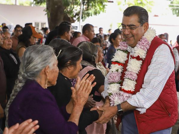 En Puebla, los recursos rinden porque son invertidos en el pueblo: Sergio Salomón