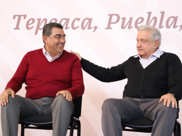 Refrendan AMLO y Sergio Salomón trabajo conjunto en 2024 para consolidar la 4T en Puebla