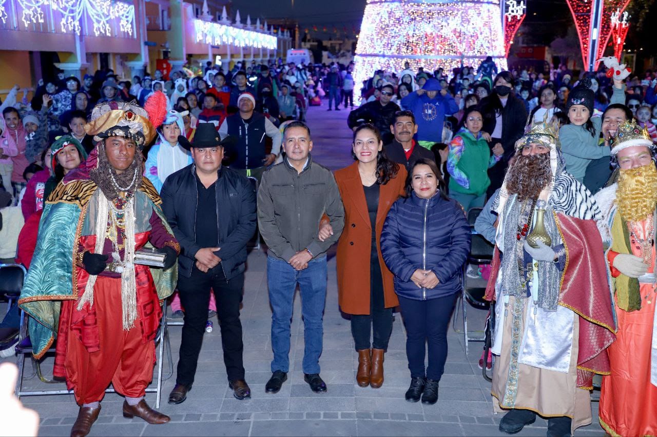 Clausuran Mundo Tlatehui y Lupita Cuautle el programa «Contigo y con los Reyes Magos hacemos Futuro»