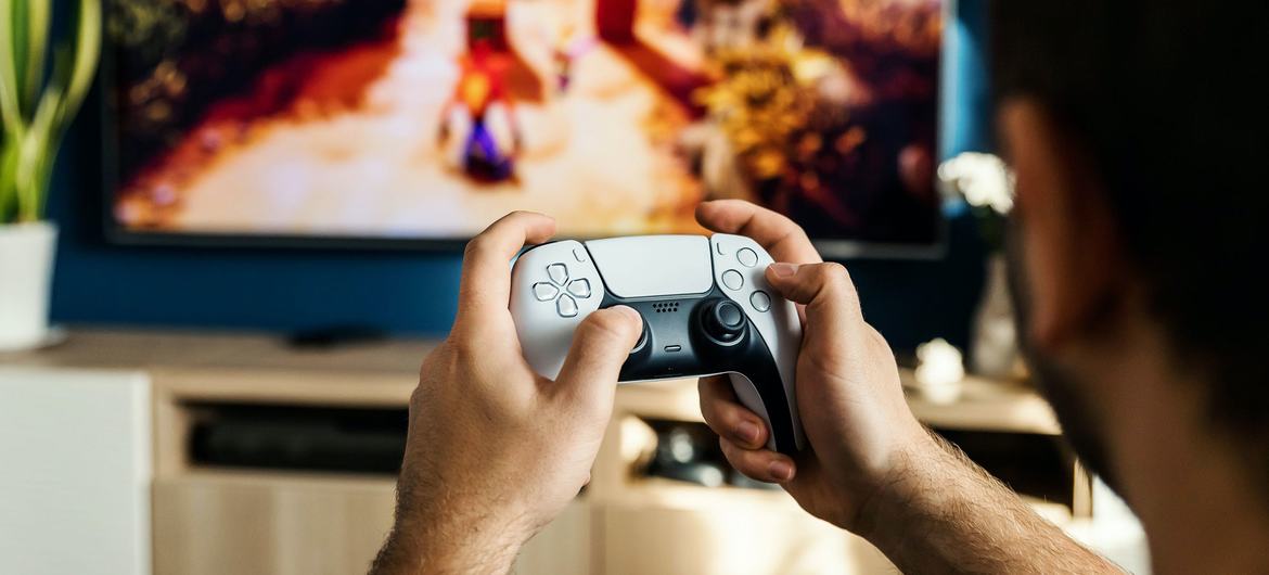 Los jugadores de videojuegos de todo el mundo corren el riesgo de padecer tinnitus o, incluso, pérdida de audición