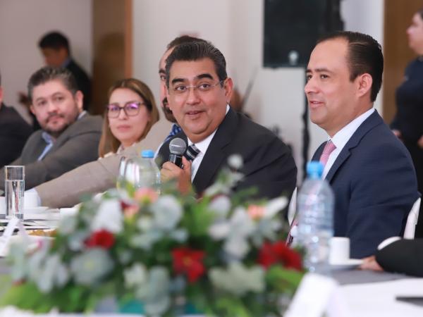 Garantiza gobierno estatal piso parejo a todos los poblanos para su crecimiento y desarrollo: Sergio Salomón 