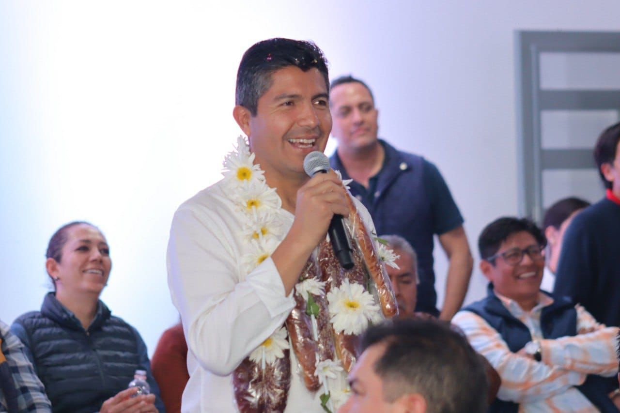 Requiere Puebla líderes, afirmó Eduardo Rivera a la militancia panista en Chignautla