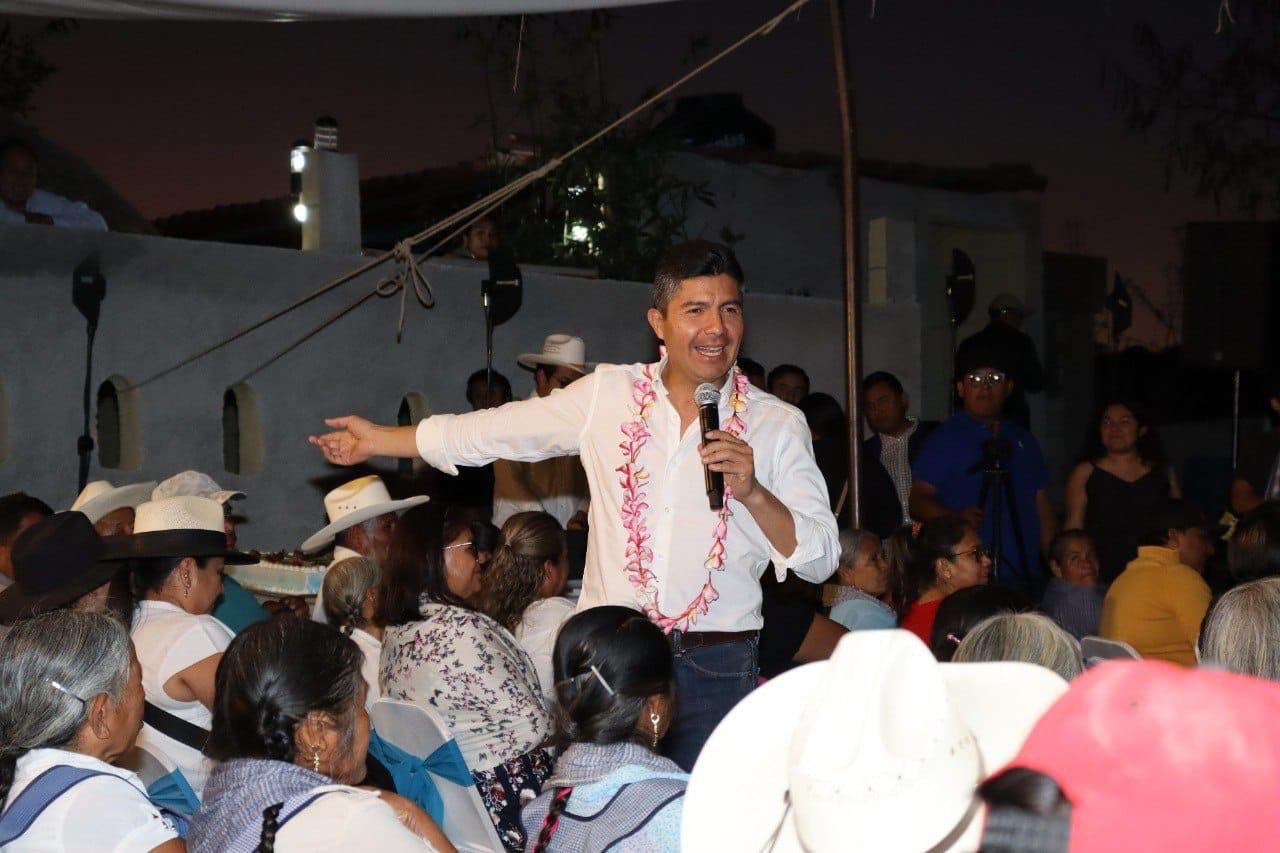 En Teopantlán, atestigua Lalo Rivera el compromiso de la estructura panista