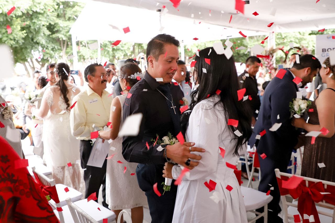 Encabezó Mundo Tlatehui jornada de bodas civiles gratuitas