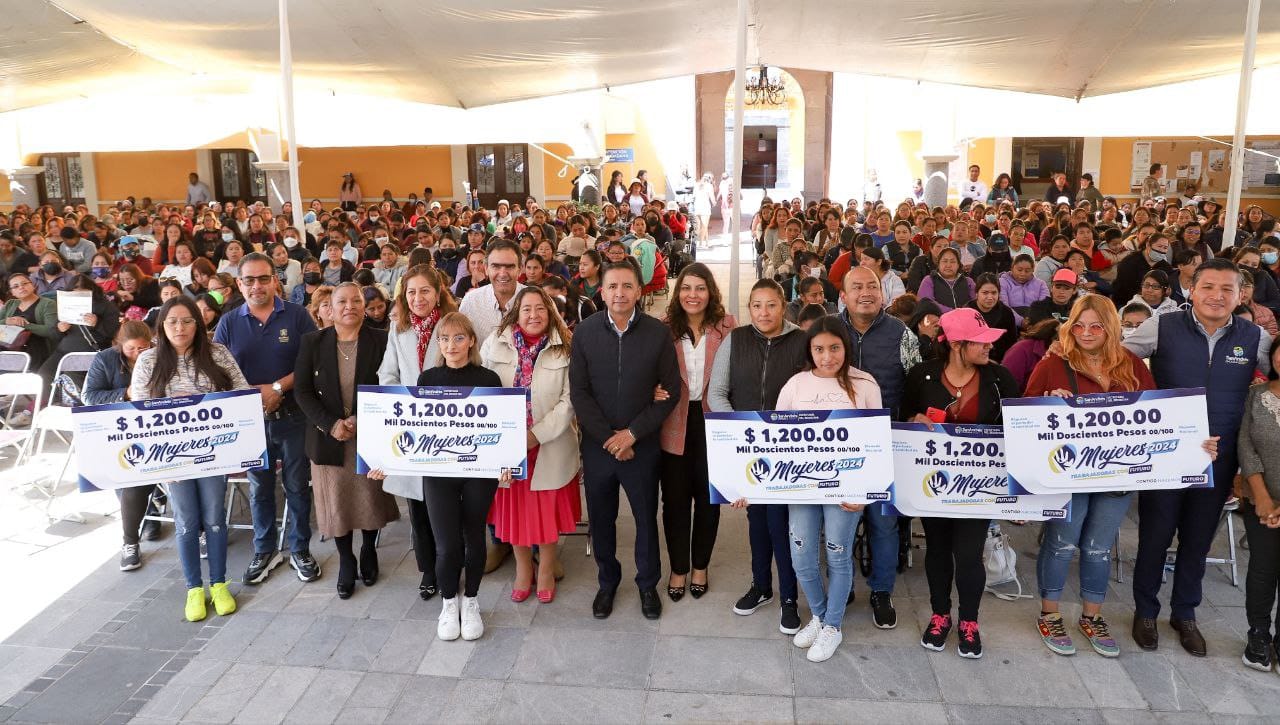 Entrega Mundo Tlatehui mil apoyos del programa «Mujeres Trabajadoras con Futuro»