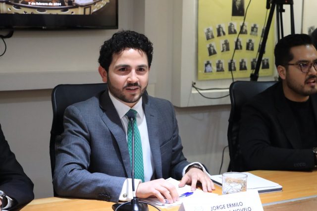 Acude titular de la Secretaría de Economía a comparecer ante Comisión del Congreso