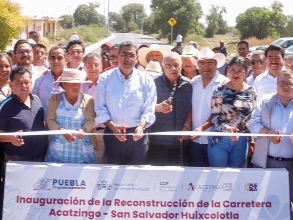Consolida gobierno de Puebla desarrollo en Acatzingo