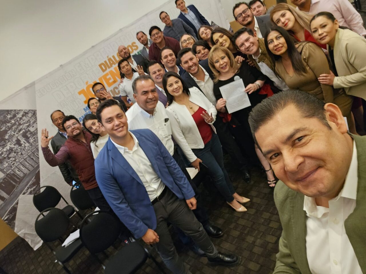 Se desmoronan PRI y PAN: cuadros importantes se suman a Armenta por convicciones y no por posiciones